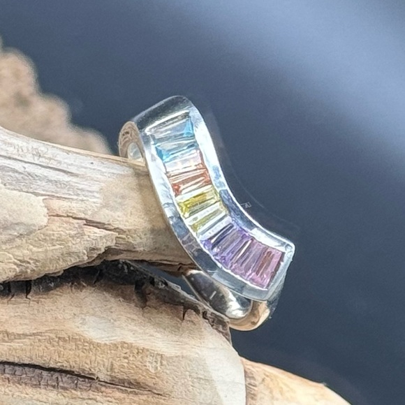 Sterling Silver multi color, flat band with front asymmetrical wave - Picture 5 of 6